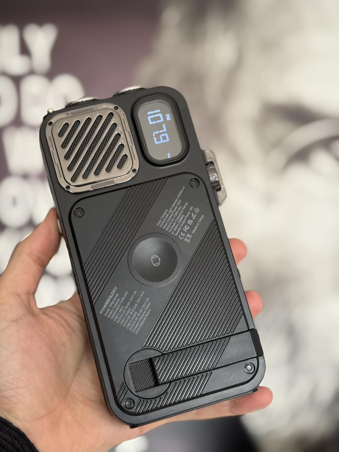 پاوربانک خورشیدی پاورولوژی مدل pp049 ظرفیت 16000 میلی آمپر ساعت - Image 4